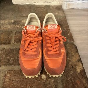 Size 39 gently worn Golden Goose sneaker.